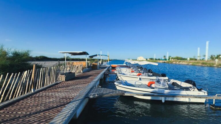 Ponton de location de bateau sans permis au Grau du Roi avec Rent My Boat