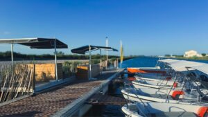 Ponton de location de bateau sans permis au Grau du Roi avec Rent My Boat